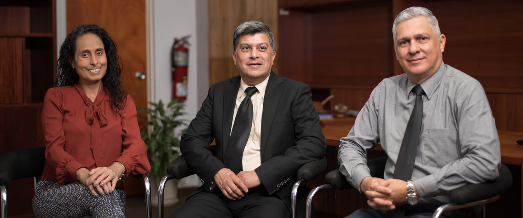 Funcionarios ejecutivos de CONAPE